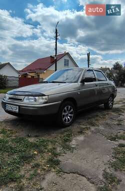 Седан ВАЗ 2110 2002 в 