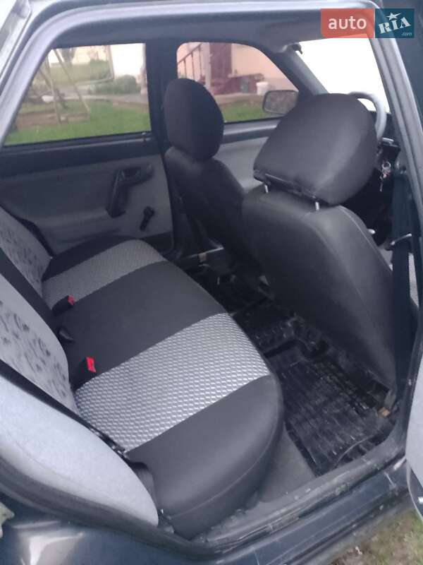 Седан ВАЗ / Lada 2110 2006 в Богородчанах фото 4 Седан ВАЗ / Lada 2110 2006 в Богородчанах