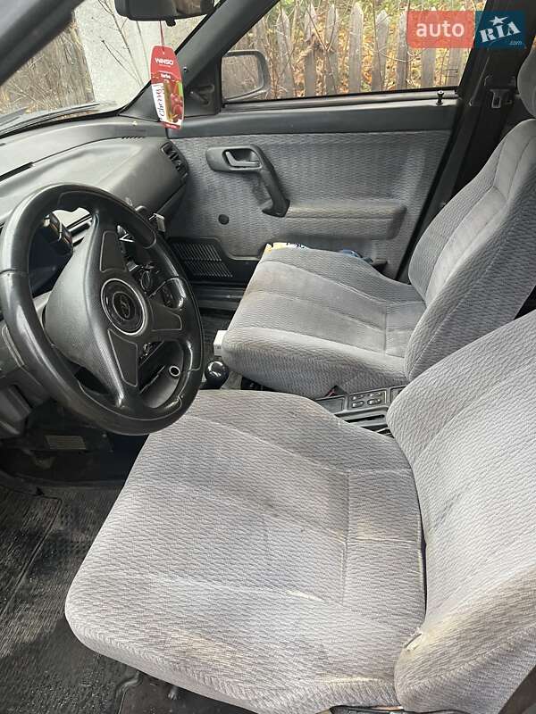 Седан ВАЗ / Lada 2110 2001 в Ромнах