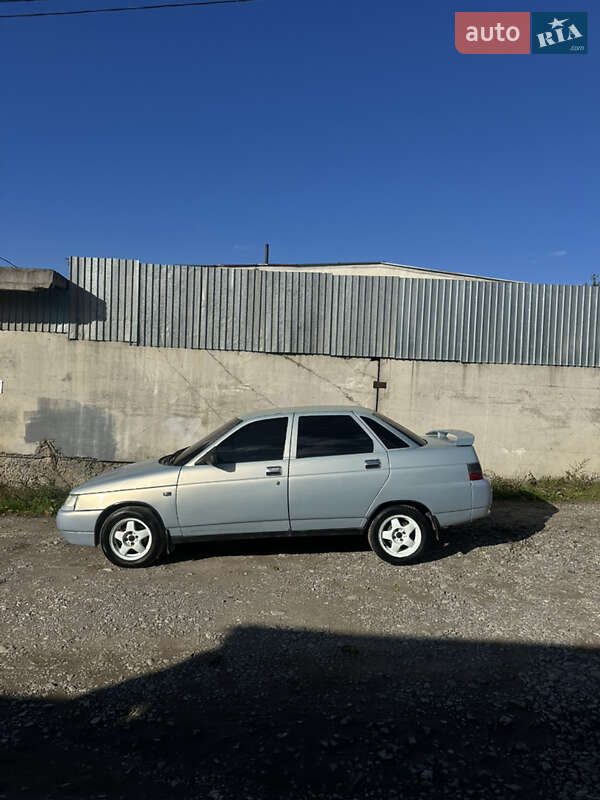 Седан ВАЗ / Lada 2110 2004 в Кам'янець-Подільському фото 3 Седан ВАЗ / Lada 2110 2004 в Кам'янець-Подільському