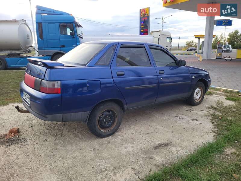 Седан ВАЗ / Lada 2110 2001 в Измаиле