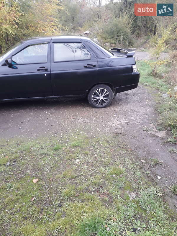 Седан ВАЗ / Lada 2110 2004 в Кривом Роге