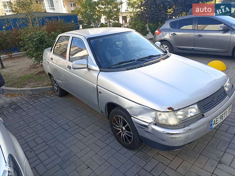 Седан ВАЗ / Lada 2110 2002 в Дніпрі