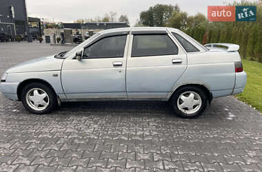 Седан ВАЗ 2110 2004 в  фото 4 Седан ВАЗ 2110 2004 в