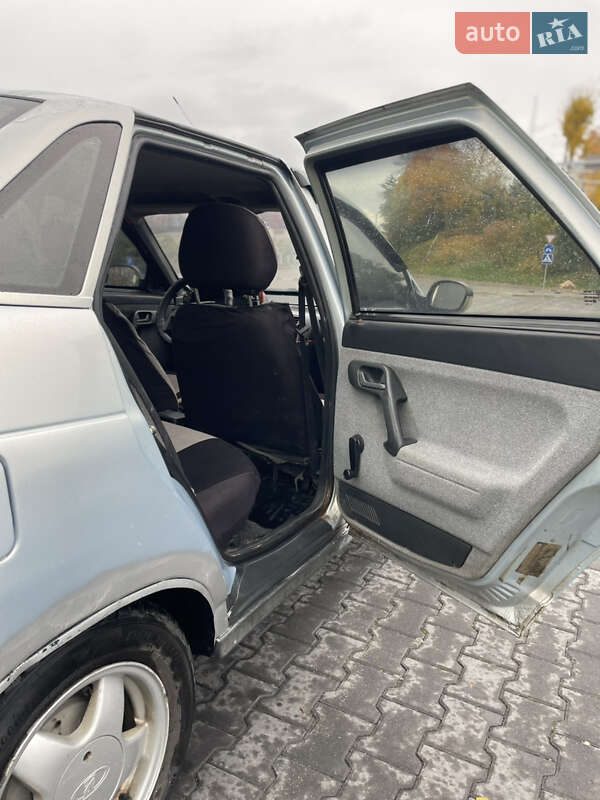 Седан ВАЗ / Lada 2110 2004 в Золочеве