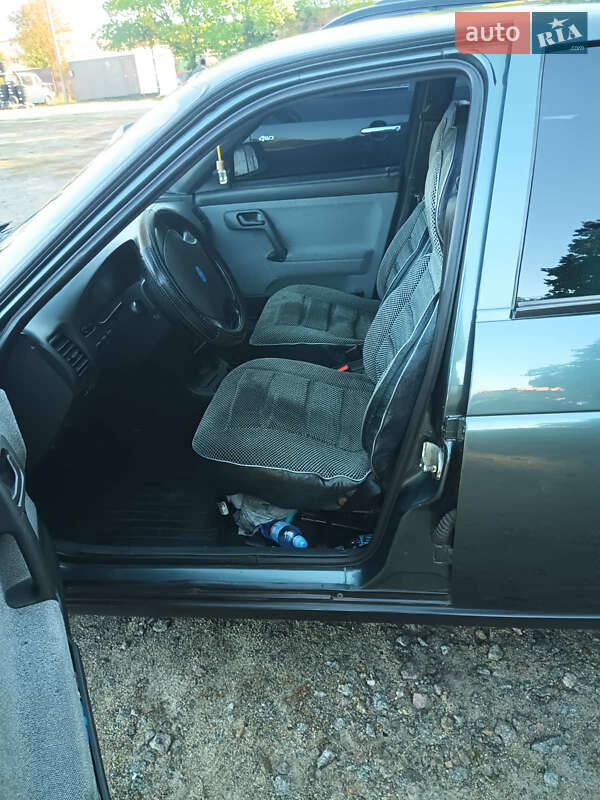 Седан ВАЗ / Lada 2110 2010 в Умані фото 2 Седан ВАЗ / Lada 2110 2010 в Умані