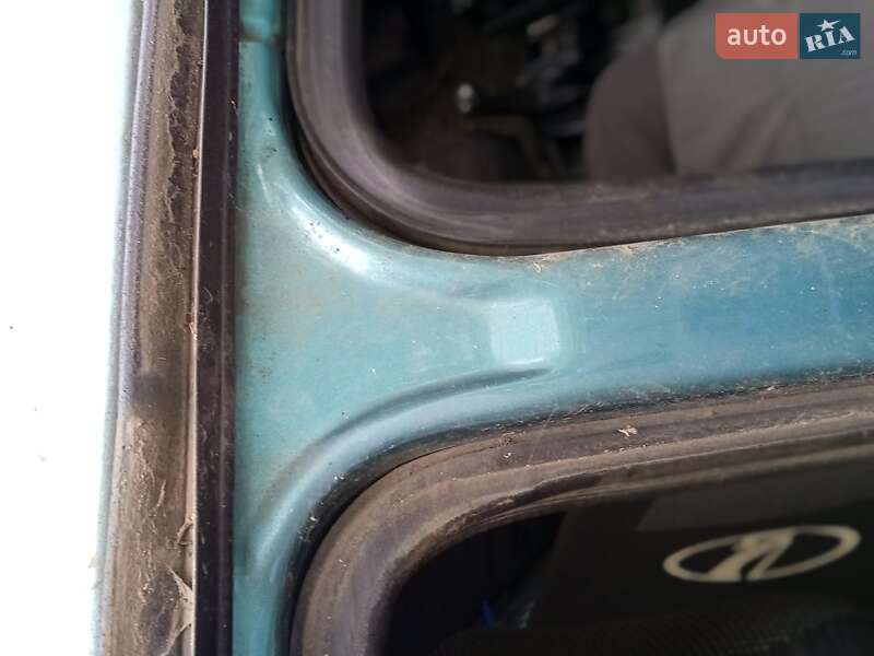 Седан ВАЗ / Lada 2110 1999 в Харькове фото 8 Седан ВАЗ / Lada 2110 1999 в Харькове