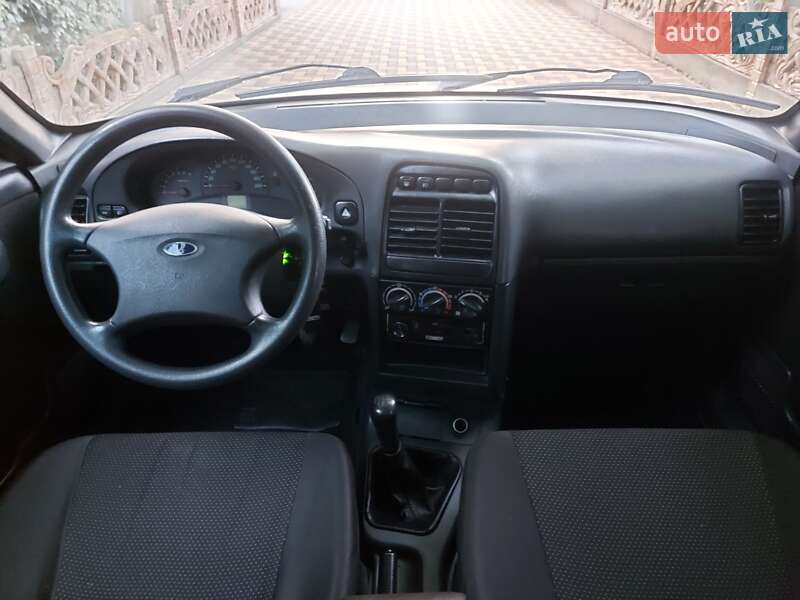 Седан ВАЗ / Lada 2110 2011 в Запорожье