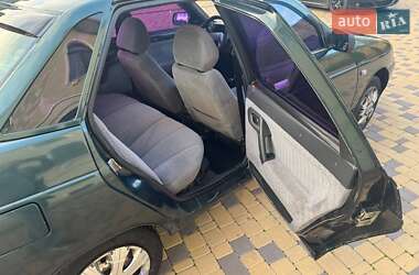 Седан ВАЗ 2110 2002 в 