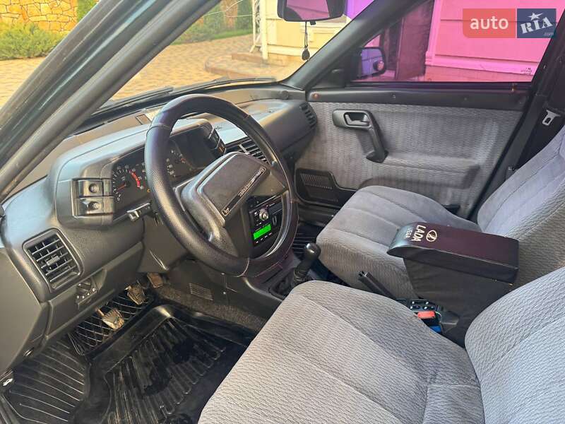 Седан ВАЗ / Lada 2110 2002 в Могилів-Подільському фото 13 Седан ВАЗ / Lada 2110 2002 в Могилів-Подільському