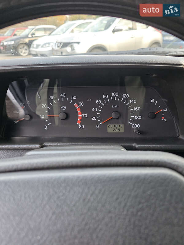 Седан ВАЗ / Lada 2110 2002 в Запоріжжі фото 9 Седан ВАЗ / Lada 2110 2002 в Запоріжжі