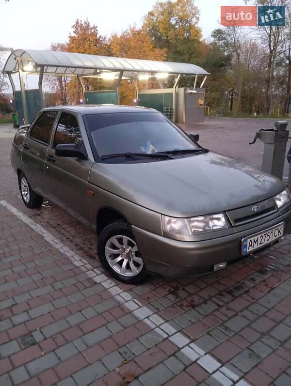 Седан ВАЗ / Lada 2110 2002 в Харкові