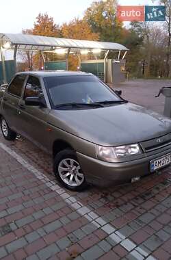 Седан ВАЗ 2110 2002 в 