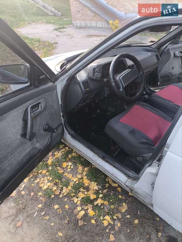Седан ВАЗ / Lada 2110 1999 в Богуславе фото 14 Седан ВАЗ / Lada 2110 1999 в Богуславе