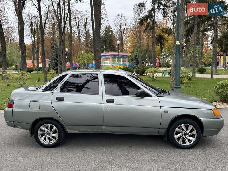 Седан ВАЗ / Lada 2110 2002 в Харькове фото 4 Седан ВАЗ / Lada 2110 2002 в Харькове