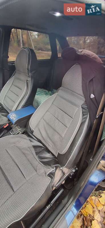 Седан ВАЗ / Lada 2110 2002 в Кривому Розі фото 5 Седан ВАЗ / Lada 2110 2002 в Кривому Розі