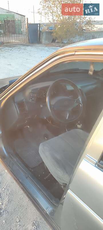 Седан ВАЗ / Lada 2110 2001 в Павлограді фото 5 Седан ВАЗ / Lada 2110 2001 в Павлограді