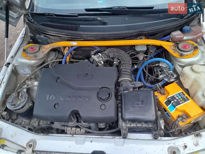 Седан ВАЗ / Lada 2110 2005 в Чугуеве фото 2 Седан ВАЗ / Lada 2110 2005 в Чугуеве