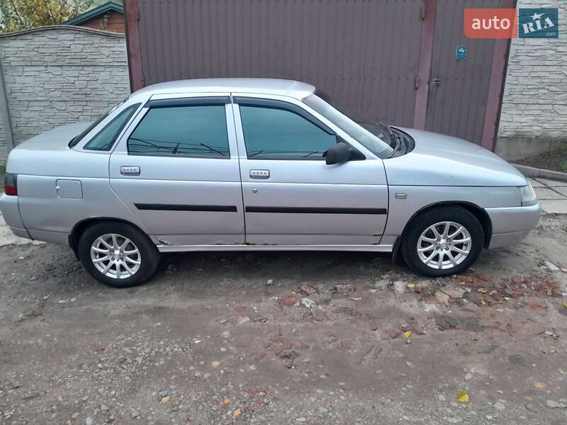 Седан ВАЗ / Lada 2110 2005 в Чугуеве фото 19 Седан ВАЗ / Lada 2110 2005 в Чугуеве