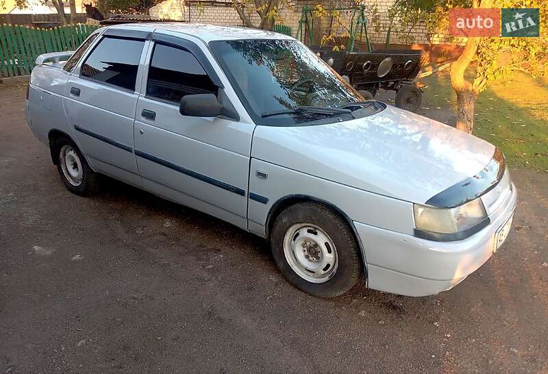 Седан ВАЗ / Lada 2110 2002 в Первомайську