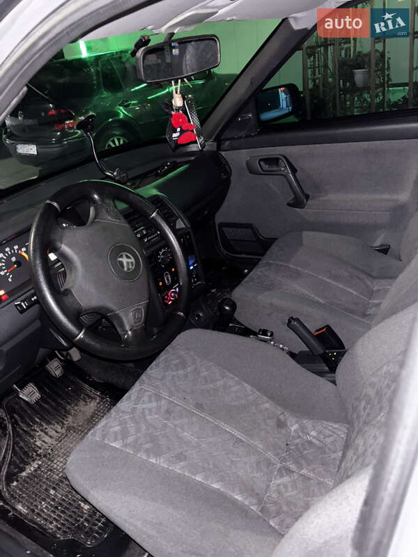 Седан ВАЗ / Lada 2110 2005 в Житомирі фото 5 Седан ВАЗ / Lada 2110 2005 в Житомирі