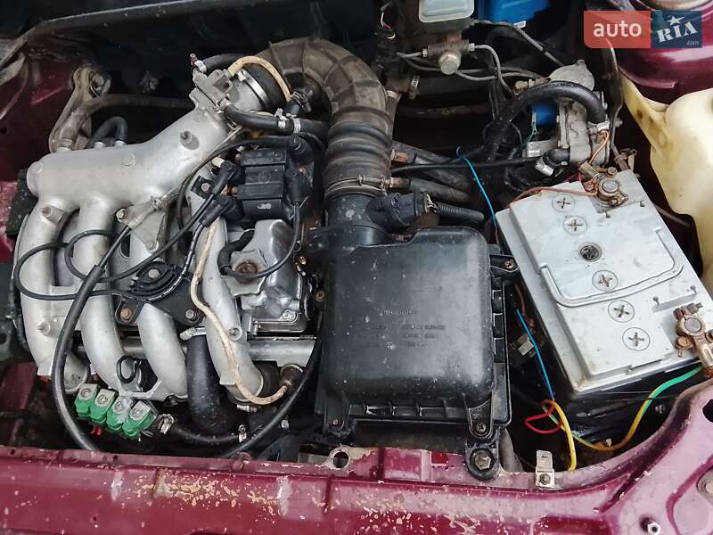 Седан ВАЗ / Lada 2110 2001 в Чутовому фото 3 Седан ВАЗ / Lada 2110 2001 в Чутовому