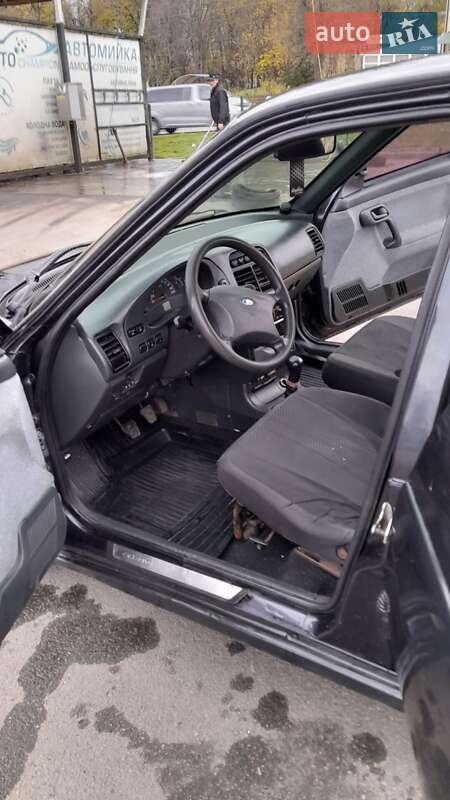 Седан ВАЗ / Lada 2110 2010 в Первомайську