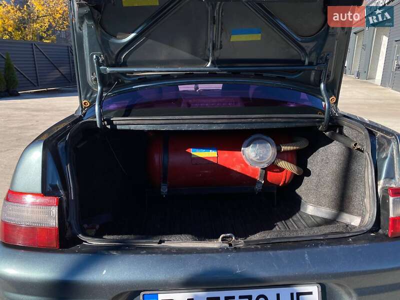 Седан ВАЗ / Lada 2110 2010 в П'ятихатках