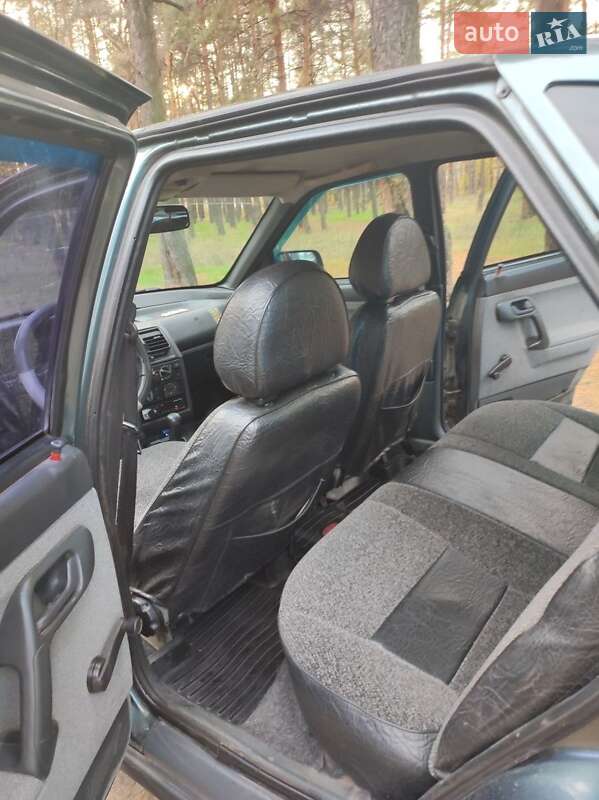 Седан ВАЗ / Lada 2110 2007 в Днепре фото 4 Седан ВАЗ / Lada 2110 2007 в Днепре