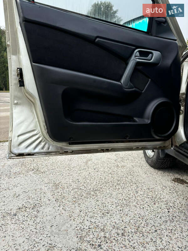 Седан ВАЗ / Lada 2110 2005 в Черкасах