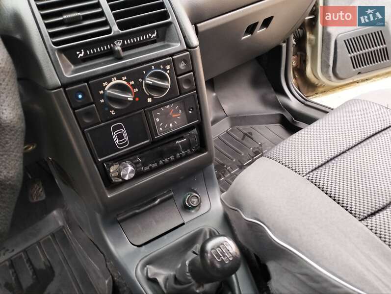 Седан ВАЗ / Lada 2110 2006 в Николаеве фото 2 Седан ВАЗ / Lada 2110 2006 в Николаеве