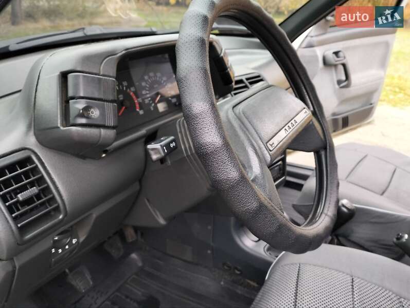 Седан ВАЗ / Lada 2110 2006 в Николаеве