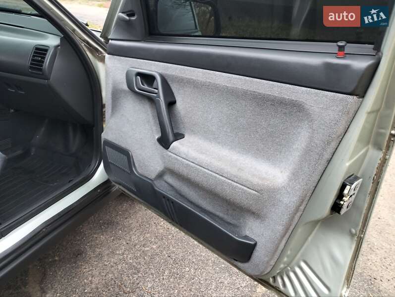 Седан ВАЗ / Lada 2110 2006 в Николаеве