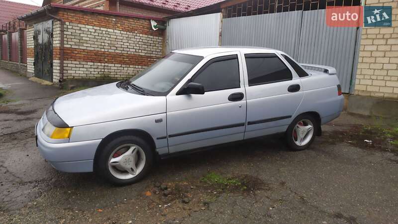 Седан ВАЗ / Lada 2110 2004 в Первомайске