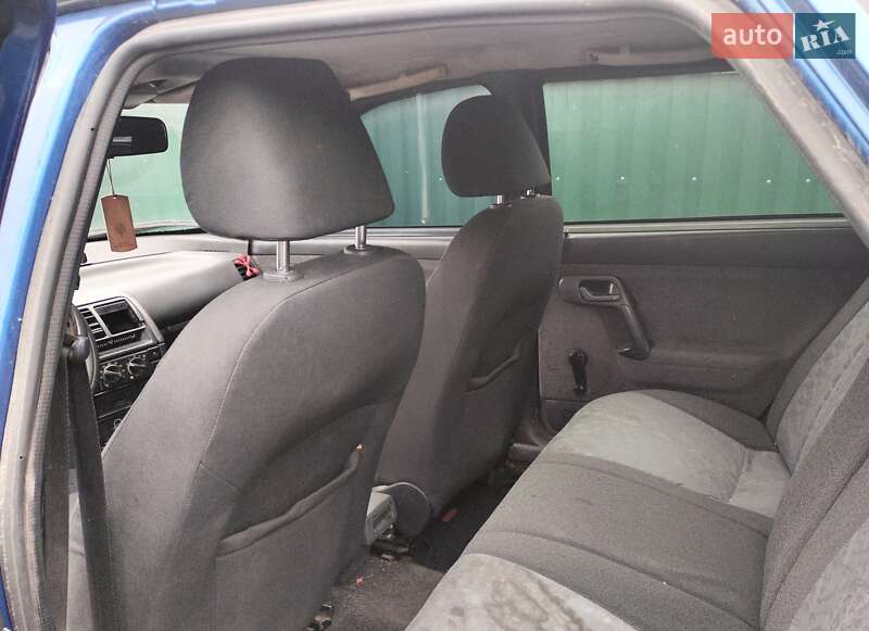 Седан ВАЗ / Lada 2110 2004 в Білій Церкві