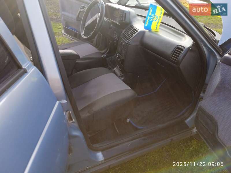 Седан ВАЗ / Lada 2110 2002 в Балаклії фото 17 Седан ВАЗ / Lada 2110 2002 в Балаклії