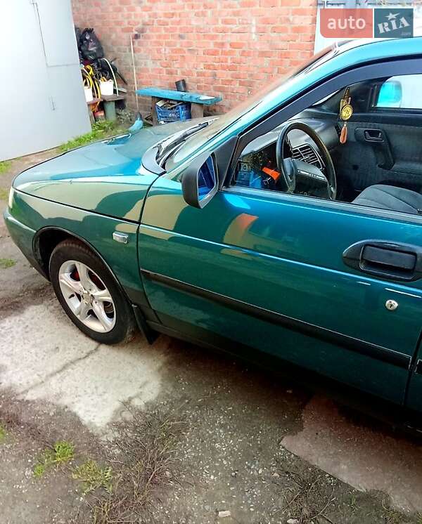 Седан ВАЗ / Lada 2110 2001 в Охтирці