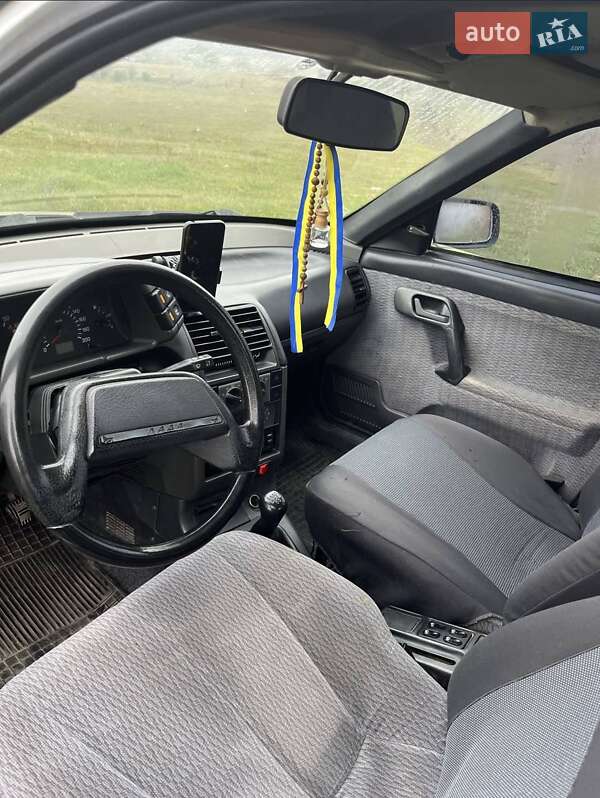 Седан ВАЗ / Lada 2110 2002 в Жванце