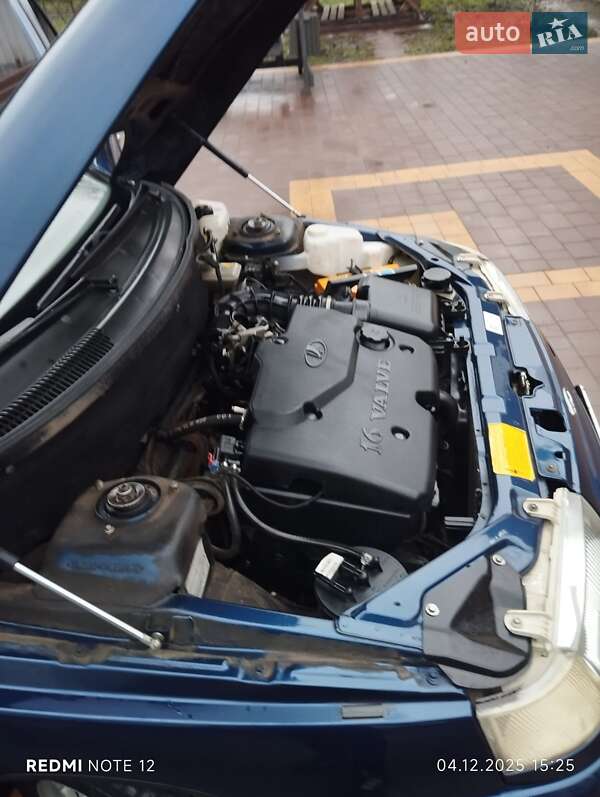 Седан ВАЗ / Lada 2110 2010 в Турбовом