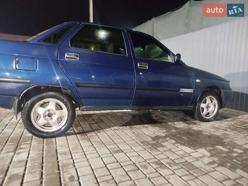 Седан ВАЗ / Lada 2110 2005 в Первомайську