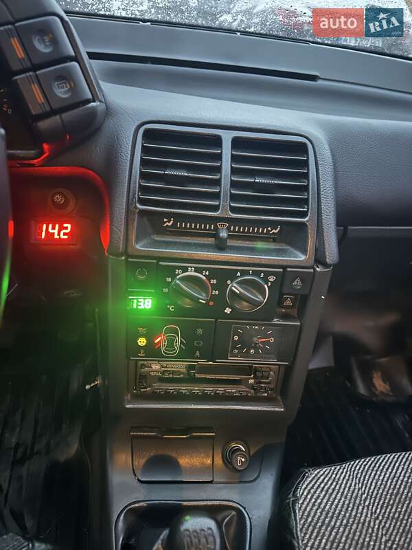 Седан ВАЗ / Lada 2110 2001 в Борисполе