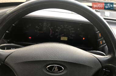 Седан ВАЗ 2110 2001 в Умани