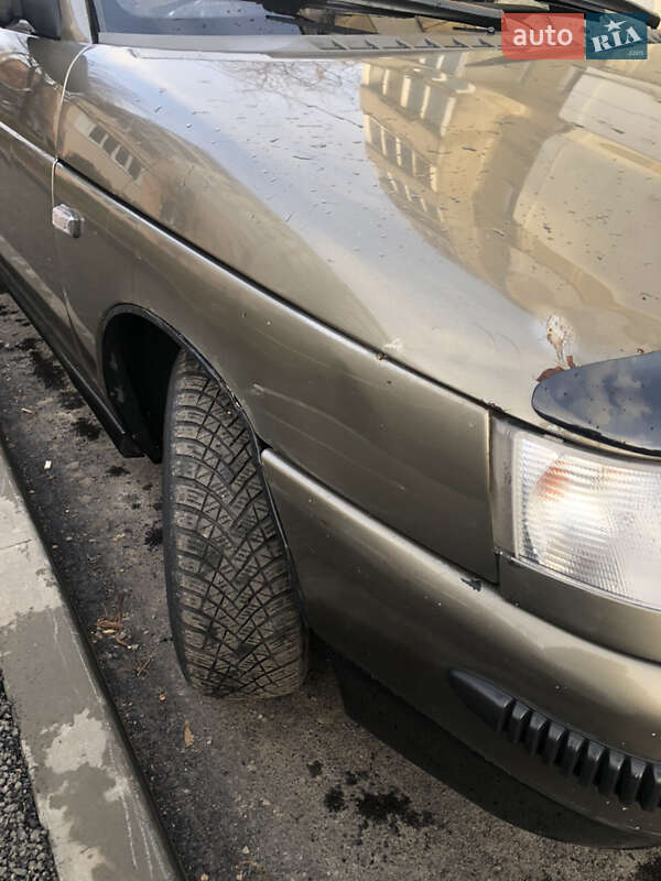 Седан ВАЗ / Lada 2110 2001 в Умани