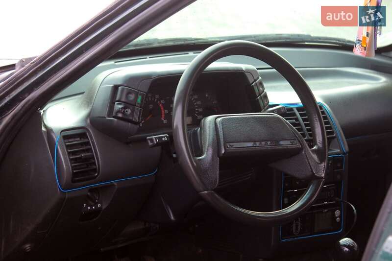 Седан ВАЗ / Lada 2110 2003 в Кременце фото 8 Седан ВАЗ / Lada 2110 2003 в Кременце