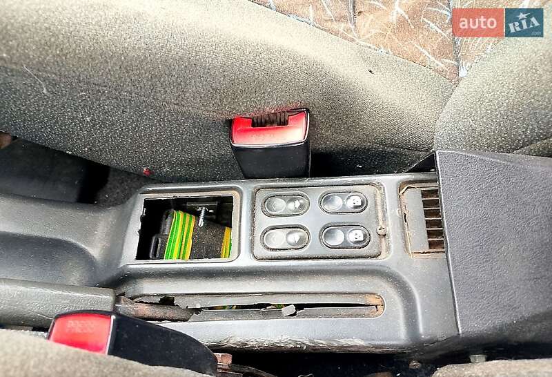 Седан ВАЗ / Lada 2110 2003 в Тростянце