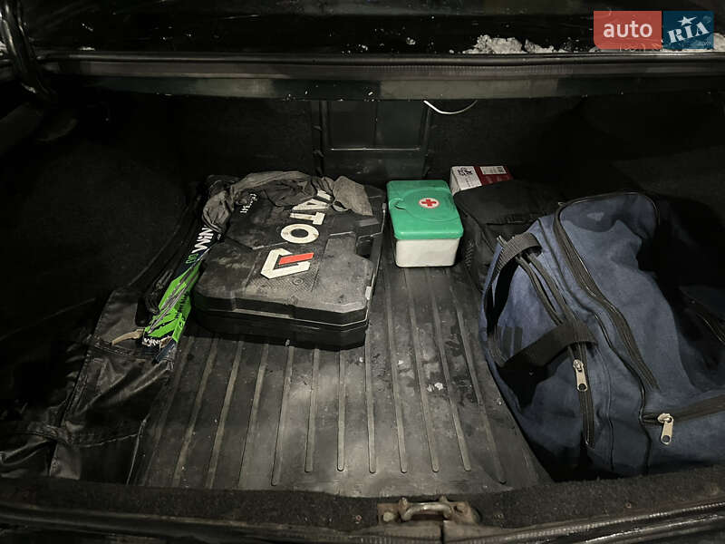 Седан ВАЗ / Lada 2110 2002 в Полтаве