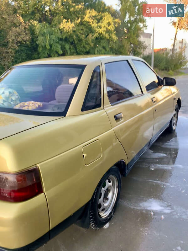 Седан ВАЗ / Lada 2110 1999 в Львове