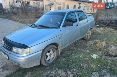 Седан ВАЗ / Lada 2110 2002 в Самборе