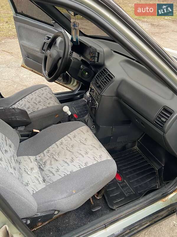 Седан ВАЗ / Lada 2110 2006 в Днепре