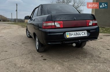 Седан ВАЗ / Lada 2110 2010 в Окнах